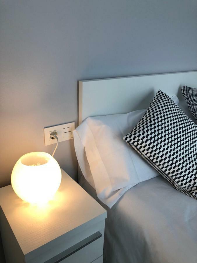 Apartaments L'Ametller Cervera  Bagian luar foto